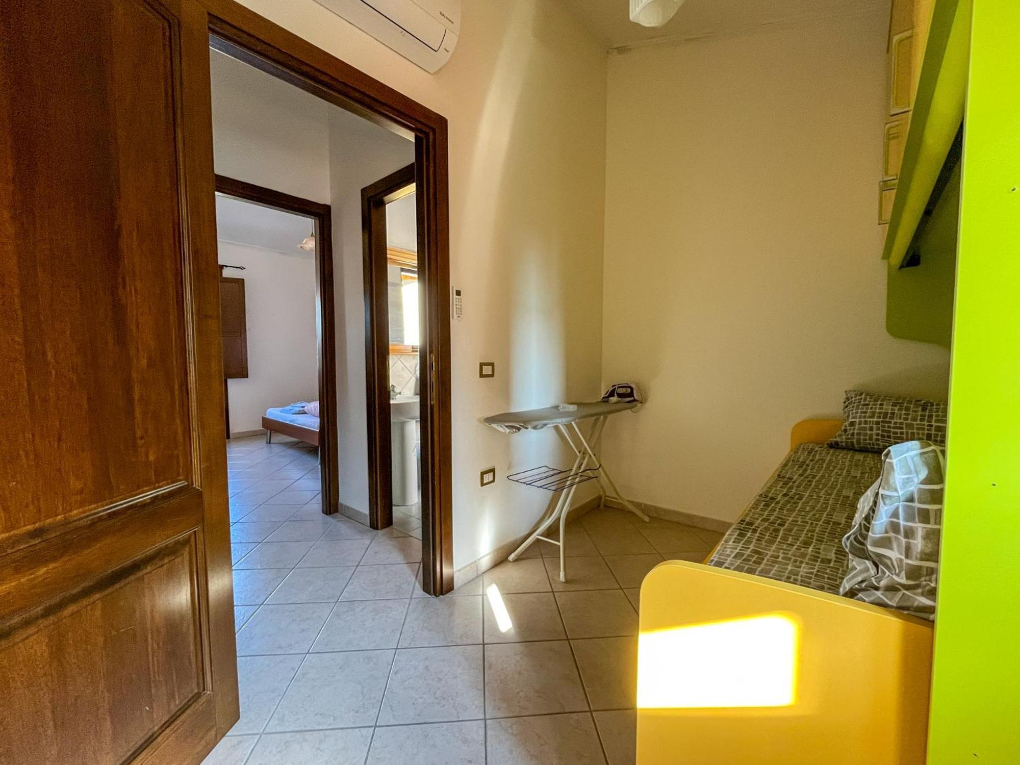 Appartamento Vacanze A 2 Piani Cabras Bagian luar foto